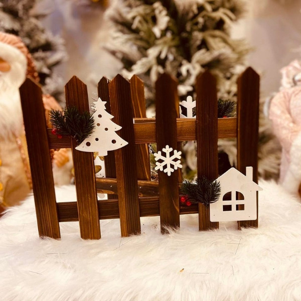 Christmas Wooden Fence Decoration (Brown Color)